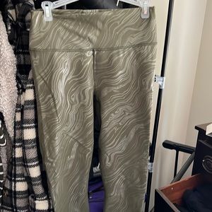 Full length Fabletics size M leggings green with a sheen zebra print